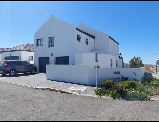 3 BEDROOM HOUSE FOR SALE IN SANDY POINT